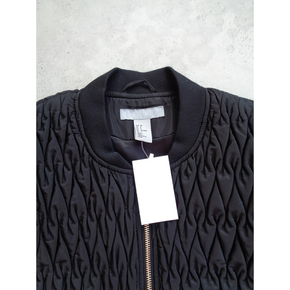 H&M Quilted Zip Closure Jacket. M - Picture 5 of 7